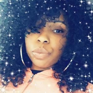 Meet your Posher, Salina